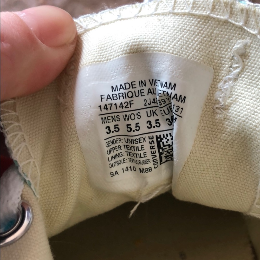 Converse - Picture 4 of 4